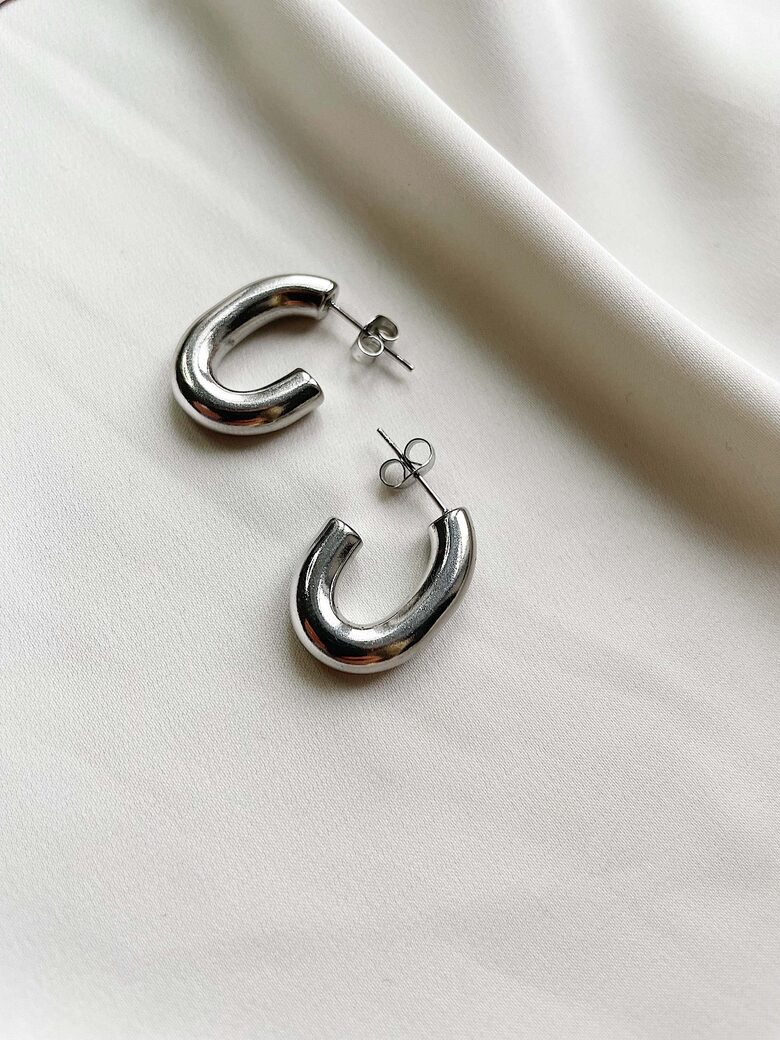 Earrings basic