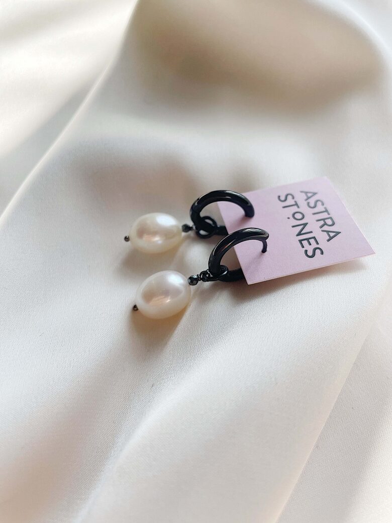 Earrings with Pearl
