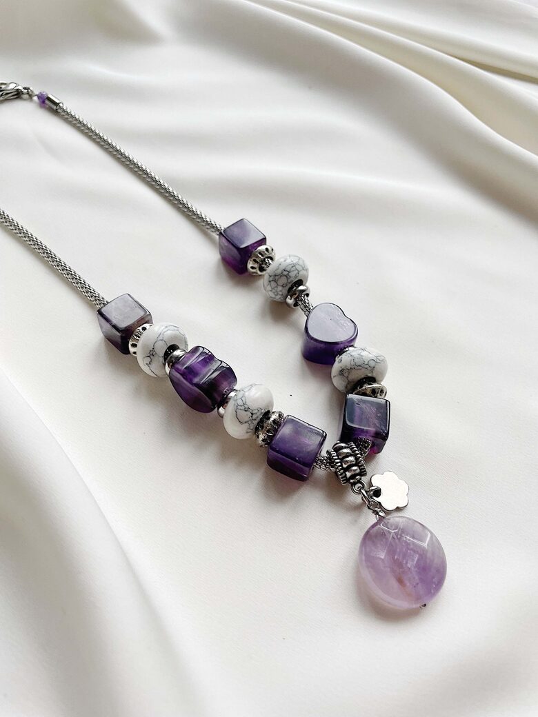 Necklace with Amethyst, Howlite