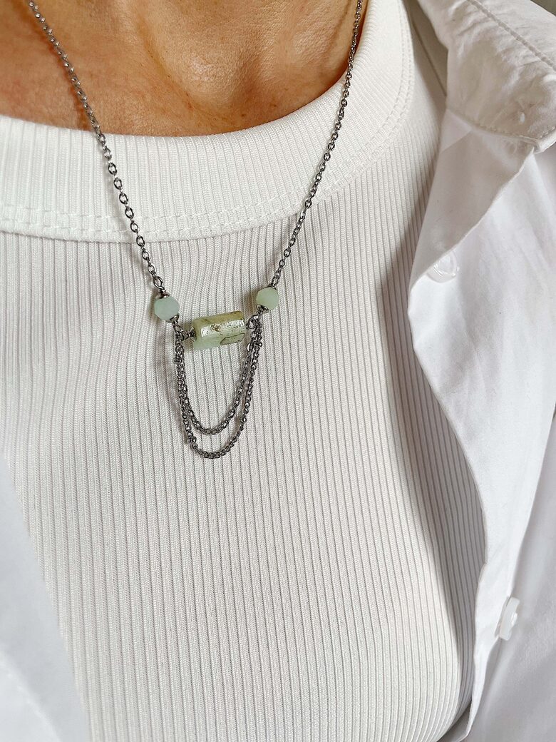 Necklace with Chrysoprase