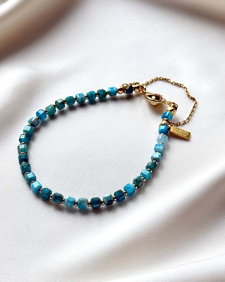 Bracelet with Apatite